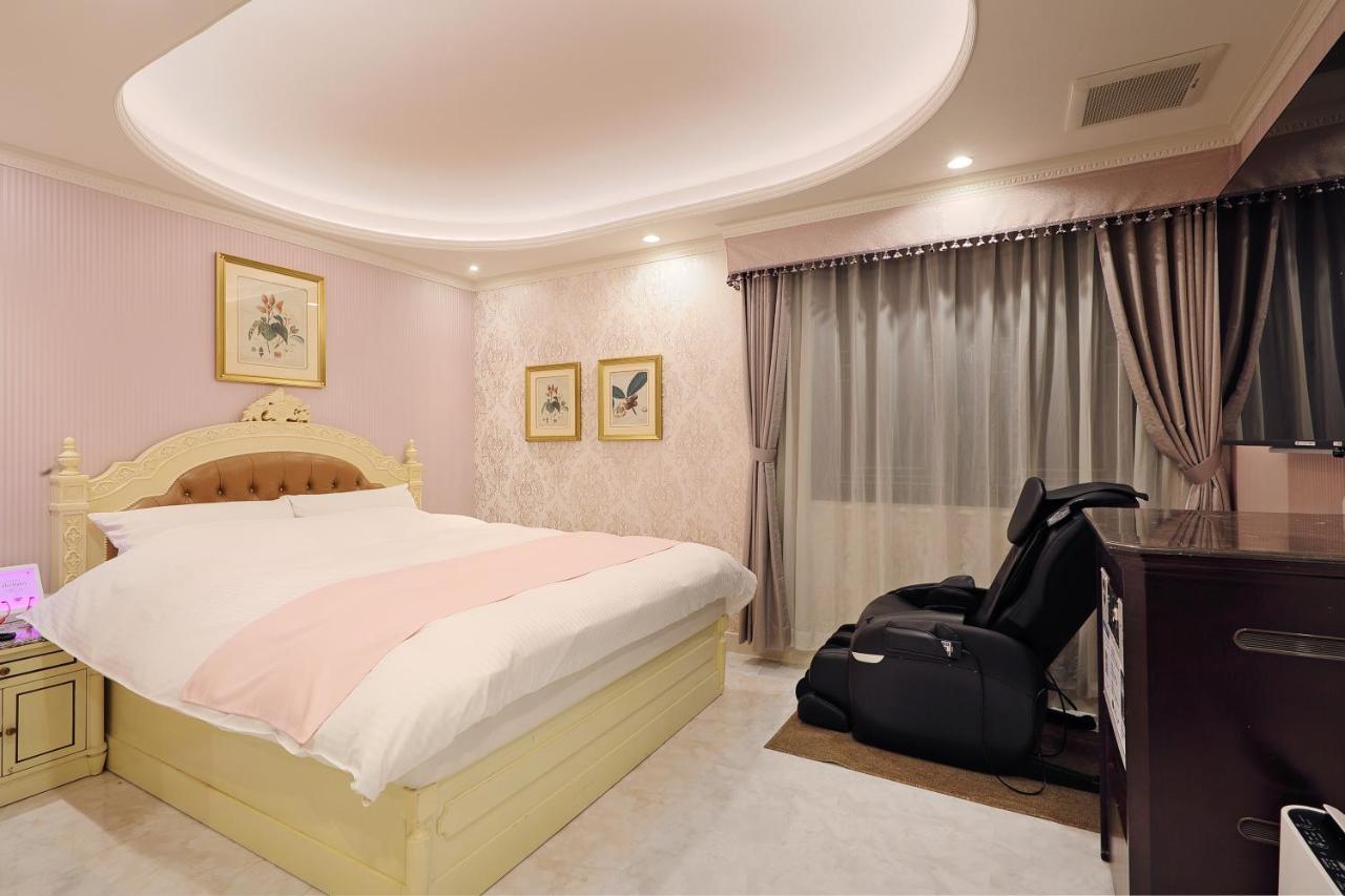 ホテルバースデー岐阜西店 Hotel Birthday Gifuwest (Adults Only) ภายนอก รูปภาพ